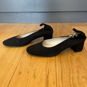 Everlane Black Suede Block Heel Pumps